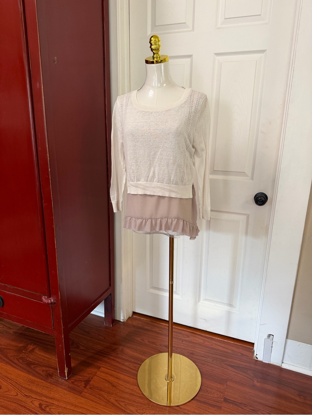 Women’s Cream Layered Scoop Neck Sweater with Blush Ruffle Hem